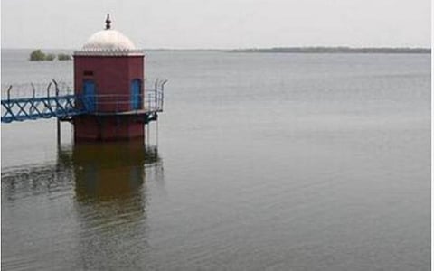 சென்னைக்கு குடிநீர் வழங்கும் 5 ஏரிகளில் 18.5 டிஎம்சி உபரிநீர் வெளியேற்றம்