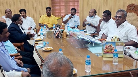 கோவா முன்னாள் எம்எல்ஏக்கள் புதுச்சேரி சபாநாயகருடன் சந்திப்பு