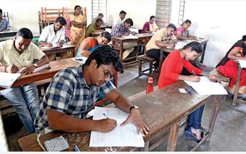தமிழ்நாடு அரசுப் பணியாளர் தேர்வாணையம் நடத்தும் குரூப்-2 பணிகளுக்கு நேர்முகத் தேர்வை நீக்க அரசு முடிவு