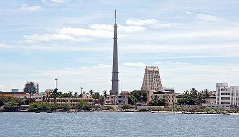 ராமேசுவரத்தில் உள்ள தொலைக்காட்சி ஒளிபரப்பு கோபுரம்.