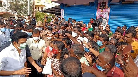தூத்துக்குடியில் மழை வெள்ளம் பாதித்த பகுதிகளில் முதல்வர் மு.க.ஸ்டாலின் ஆய்வு