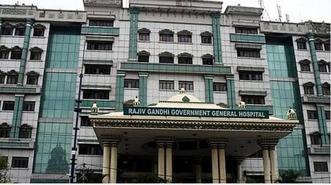 ‘ஒமைக்ரான்’ முன்னெச்சரிக்கை நடவடிக்கை; ராஜீவ்காந்தி அரசு மருத்துவமனையில் 150 படுக்கைகள் ஒதுக்கீடு: டீன் டாக்டர் தேரணிராஜன் தகவல்