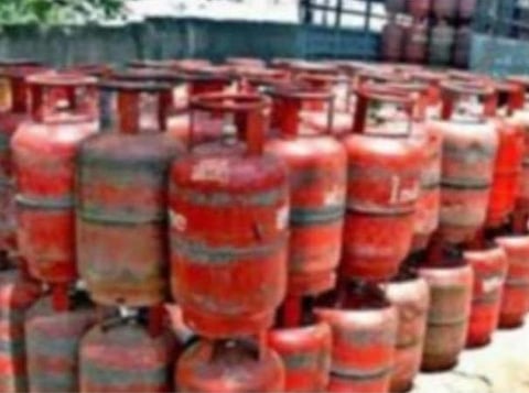 தமிழகத்தில் 2 ஆண்டுகளில் 9,12,036 சமையல் எரிவாயு இணைப்புகள்
