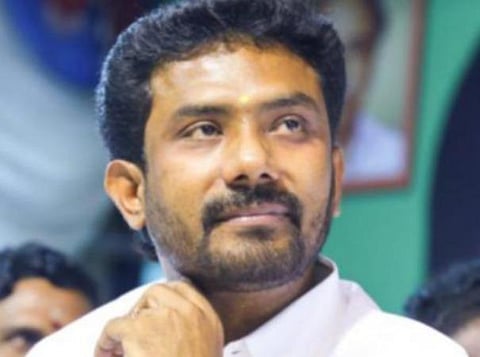 தேசிய மருந்தியல் கல்வி நிறுவனத்தை தமிழகத்தில் அமைத்திடுக: மக்களவையில் ரவீந்திரநாத் வலியுறுத்தல்
