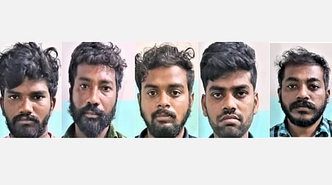 கடத்தல் வழக்கில் கைது செய்யப்பட்ட மணிகண்டன், ரமேஷ், ராஜா, கருத்தப்பாண்டி, ஏமராஜ்.