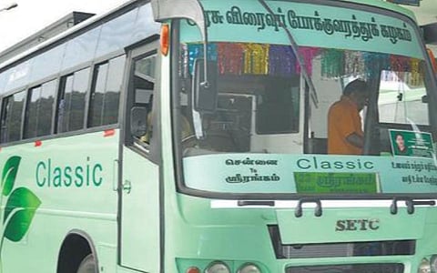 பொங்கல் பண்டிகையை முன்னிட்டு அரசு விரைவு பேருந்துகளில் 10 ஆயிரம் பேர் முன்பதிவு: சிறப்பு பேருந்துகள் குறித்து இன்று அறிவிப்பு