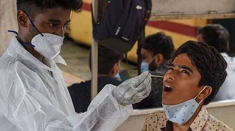 2021இல் மருத்துவம்: தொடரும் கரோனாவும் துளிர்க்கும் நம்பிக்கையும்