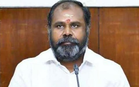 எய்ம்ஸ் செங்கலை வைத்து விளம்பரம் தேடியவர்கள், ஆட்சிக்கு வந்து ஒரு செங்கலைக் கூட நடவில்லை: ஆர்.பி.உதயகுமார் விமர்சனம்
