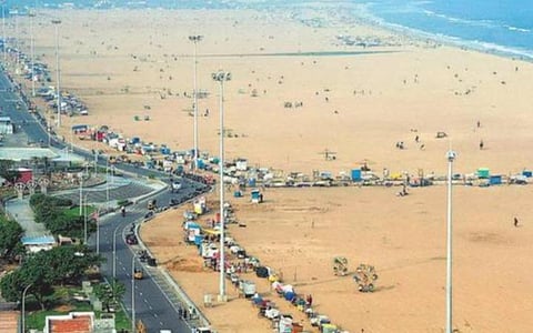 குடியரசு தினம் மற்றும் ஒத்திகையை முன்னிட்டு மெரினா காமராஜர் சாலையில் 4 நாட்கள் போக்குவரத்து மாற்றம்
