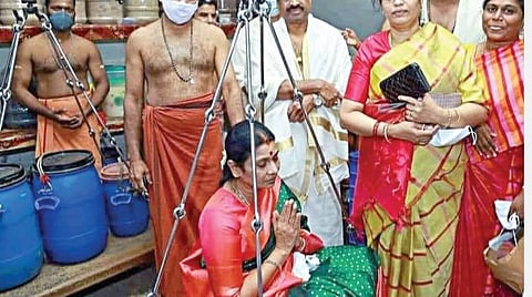 நரசிம்ம மூர்த்திக்கு முதல்வர் ஸ்டாலின் பெயரில் யானை அணிவகுப்பு: குருவாயூர் துலாபாரத்தைத் தொடர்ந்து அடுத்த நேர்ச்சை