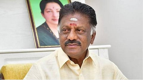 நகர்ப்புற உள்ளாட்சித் தேர்தலுக்காக அதிமுகவில் வேட்பாளர்கள் தேர்வு தீவிரம்: ஓபிஎஸ் உள்ளிட்டோர் அந்தந்த மாவட்டங்களில் நேர்காணல்