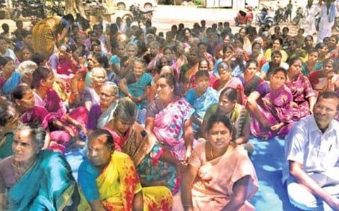 கரோனா தொற்று பரவல் காரணமாக தமிழகம் முழுவதும் நாளை கிராம சபை கூட்டம் ரத்து