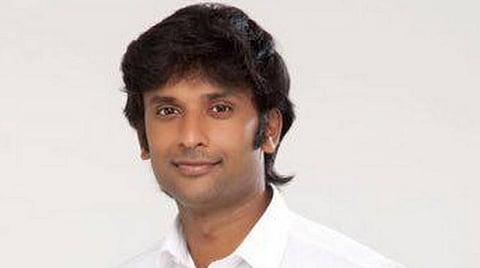 தமிழக பாஜக இளைஞர் அணி தலைவர் வினோஜ் பி.செல்வம் மீது 3 பிரிவுகளில் சைபர் கிரைம் போலீஸார் வழக்கு பதிவு