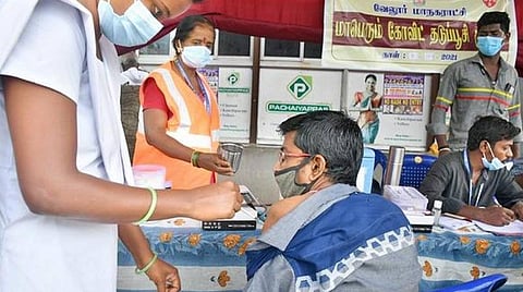 தமிழகம் முழுவதும் 50 ஆயிரம் இடங்களில் இன்று 20-வது தடுப்பூசி முகாம்