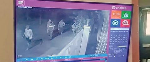 சட்டப்பேரவை முன்னாள் தலைவர் வீட்டில் திருட்டு- தனிப்படை போலீஸார் விசாரணை