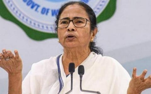 ஆளுநர் ஜெகதீப் தங்கரை ட்விட்டரில் பிளாக் செய்த மம்தா