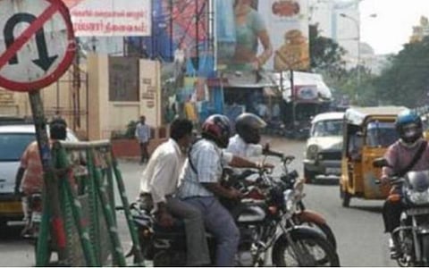 சாலை விதிமீறல்: தமிழகத்தில் மூன்று ஆண்டுகளில் வசூலிக்கப்பட்ட அபராதம் -மத்திய அரசு தகவல்