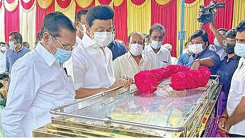 அமைச்சர் தா.மோ.அன்பரசன் தாயார் மறைவு: முதல்வர் ஸ்டாலின் நேரில் அஞ்சலி