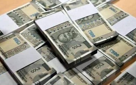 கோவையில் போலி ஆவணங்களைப் பயன்படுத்தி வங்கியில் ரூ.10.73 கோடி கடன் பெற்று மோசடி: முன்னாள் மேலாளர் உட்பட 8 பேர் கைது