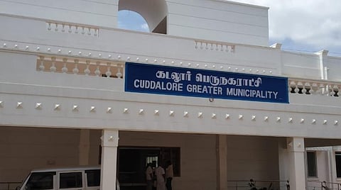 சூடுபிடிக்கும் தேர்தல் களம்: கடலூர் மாநகராட்சியின் முதல் மேயர் யார்?- 38 வார்டுகளில் திமுக-அதிமுக நேரடி போட்டி