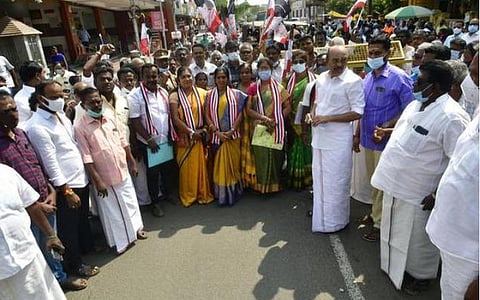 பிரச்சாரக் களத்தில் ஒதுங்கும் முக்கிய நிர்வாகிகள்: கலக்கத்தில் மதுரை மாநகராட்சி அதிமுக வேட்பாளர்கள்