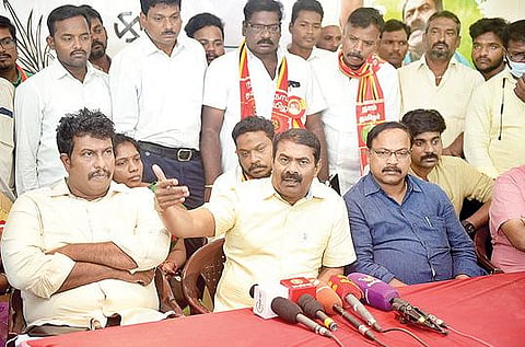 வேலூரில் நேற்று செய்தியாளர்களை சந்தித்த நாம் தமிழர் கட்சியின் ஒருங்கிணைப்பாளர் சீமான். படம்: வி.எம்.மணிநாதன்.