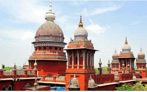 சத்தியமங்கலம் புலிகள் சரணாலயம் பகுதியில் வாகன போக்குவரத்துக்கு கட்டுப்பாடு விதித்து பிறப்பித்த உத்தரவை திரும்ப பெற முடியாது: சென்னை உயர் நீதிமன்றம் மறுப்பு
