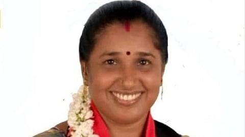 திமுக வேட்பாளர் மஞ்சுளாதேவி