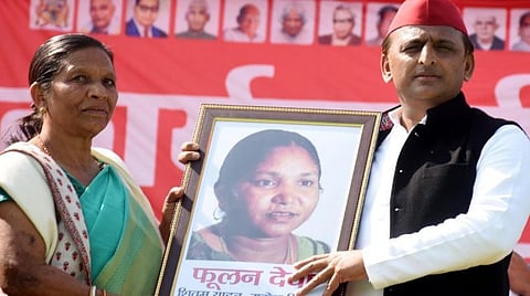உ.பி.யில் இன்று மூன்றாவது கட்ட தேர்தல்: யாதவ், முஸ்லிம் நிறைந்த தொகுதிகளை பாஜகவிடமிருந்து மீட்பாரா அகிலேஷ்?