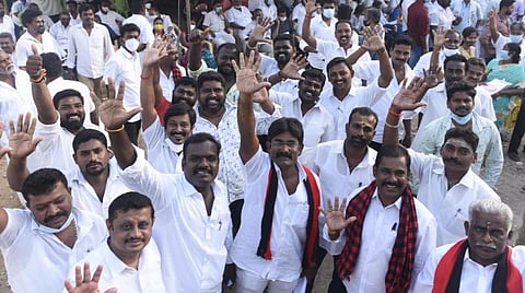 காலை 10 மணி நிலவரம்: திமுகவிடம் கைமாறுகிறதா கொங்கு மண்டலம்?