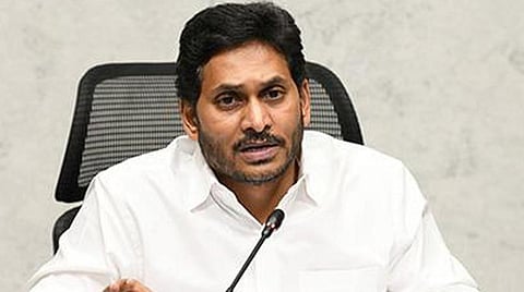 உக்ரைன் எல்லைக்கு செல்லும் ஆந்திர அரசு அதிகாரிகள் குழு