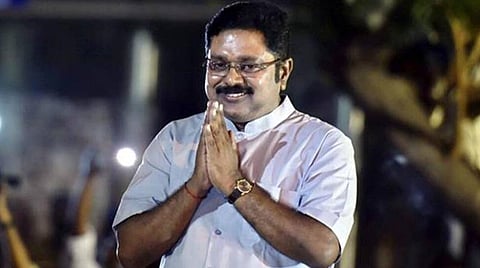 ஒட்டுமொத்த அதிமுகவின் முடிவை பொறுத்திருந்துதான் பார்க்க வேண்டும்: தினகரன் கருத்து