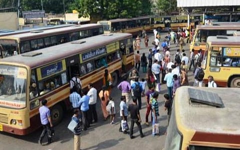 தியாகராய நகர் பேருந்து நிலையத்தில் அடிப்படை வசதிகளின்றி பயணிகள் அவதி