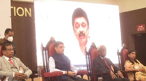 தென் மாநிலப் பல்கலைக்கழக துணைவேந்தர்கள் மாநாட்டில் தமிழக முதல்வர் மு.க.ஸ்டாலின் காணொலிக் காட்சி வாயிலாக உரை ஆற்றினார் | படங்கள்: ஜெ.மனோகரன்