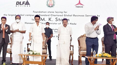 "ஸ்டாண்டர்டு சார்ட்டர்டு குளோபல் பிசினஸ் சர்வீசஸ்"-ன் வளாகத்திற்கு தமிழக முதல்வர் மு.க.ஸ்டாலின் அடிக்கல் நாட்டினார்
