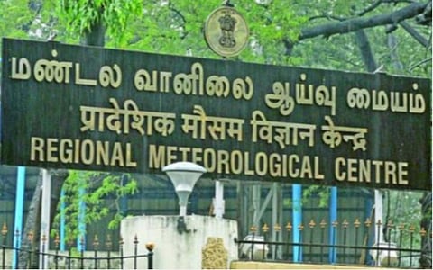 வங்கக்கடலில் காற்றழுத்த தாழ்வு மண்டலம்: தமிழகம், புதுச்சேரியில் 4 நாட்களுக்கு மழை பெய்யும் - வானிலை ஆய்வு மையம் தகவல்