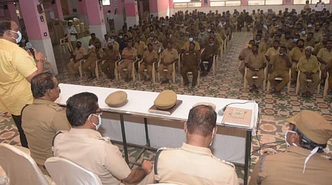 பெண் மருத்துவருக்கு பாலியல் வன்கொடுமை | வேலூர் ஆட்டோ ஓட்டுநர்களுக்கு கட்டுப்பாடுகள் விதிப்பு