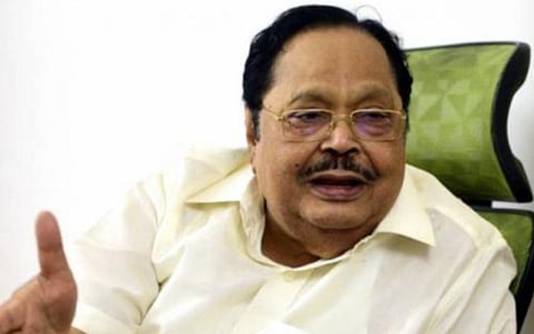 அரசின் வருவாயை பெருக்கும் வகையில் கிரானைட், கல் குவாரிகளை ஏலம் விடவேண்டும்: அதிகாரிகளுக்கு அமைச்சர் துரைமுருகன் அறிவுறுத்தல்