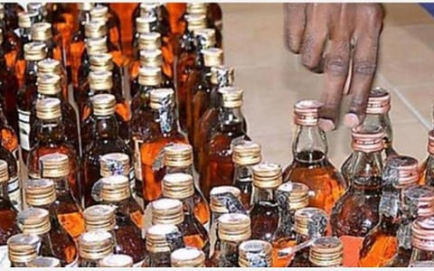தாழம்பூர் காவல் எல்லையில் 10 இடங்களில் சட்டவிரோதமாக மதுபான விற்பனை