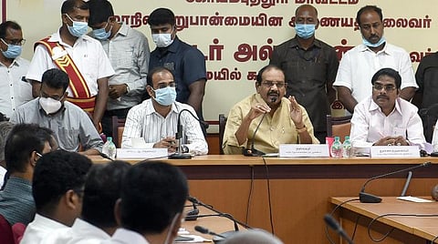 படம் : ஜெ.மனோகரன்