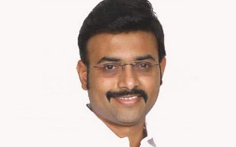 மதிவேந்தன்