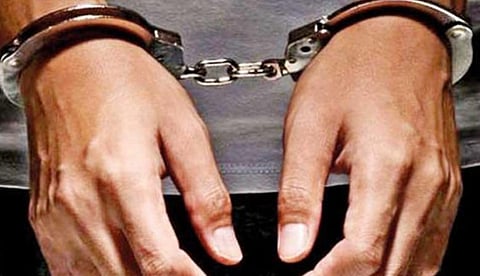 இளம் பெண் பாலியல் புகார்: விருதுநகர் ஆயுதப்படை காவலர் கைது