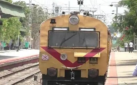 பெங்களூரு-தருமபுரி இடையே மின்சார ரயில் சேவை தொடக்கம்