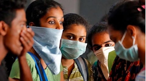 அதிகரிக்கும் கரோனா: 5 மாநிலங்களுக்கு மத்திய அரசு எச்சரிக்கை; 5 நடவடிக்கைகளைப் பின்பற்ற அறிவுரை