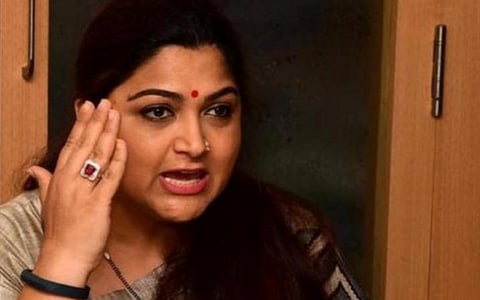 மசூதியில் காவிக் கொடியேற்றம்: 'பாஜக செய்கிறதா..?' - குஷ்பு கண்டனம்