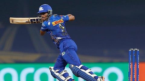 IPL2022 | ஏமாற்றிய ரோஹித் ஷர்மா... கைகொடுத்த திலக் வர்மா - சென்னை அணிக்கு 156 ரன்கள் இலக்கு
