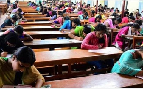 ஜேஇஇ முதல்நிலைத் தேர்வு விண்ணப்பிக்க இன்று கடைசி