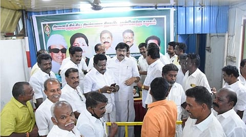மதுரை மாநகர அதிமுக தேர்தலில் திடீர் திருப்பம்: செல்லூர் ராஜூவை எதிர்த்து களம் இறங்கிய 4 முக்கிய நிர்வாகிகள்