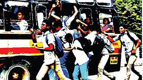 மாணவர்களுக்கு ஆசிரியர்கள் மட்டுமா பொறுப்பு?