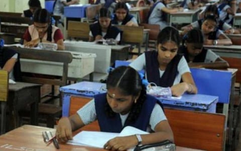10, 12-ம் வகுப்பு பொதுத்தேர்வு வினாத்தாள் அனுப்பும் பணி தீவிரம்: கண்காணிப்பை பலப்படுத்த உத்தரவு
